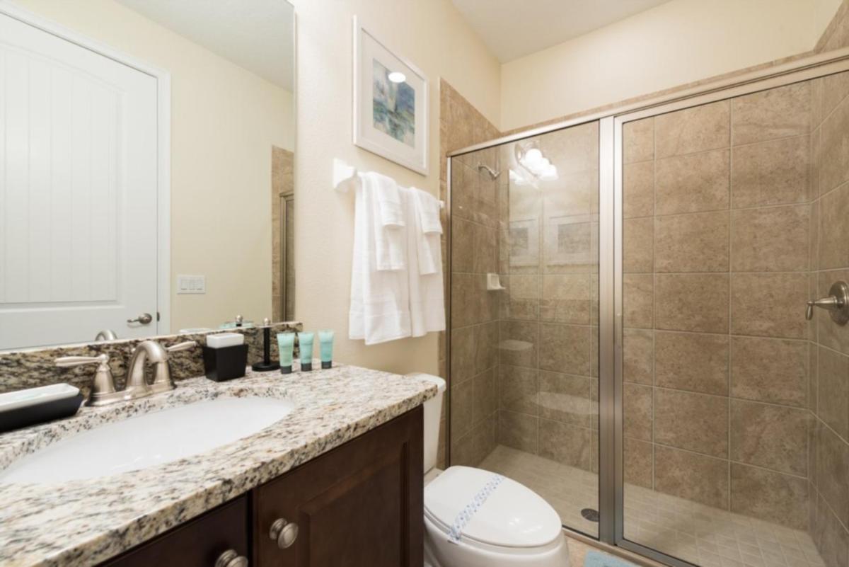 Popular attractions Area Nearby Property